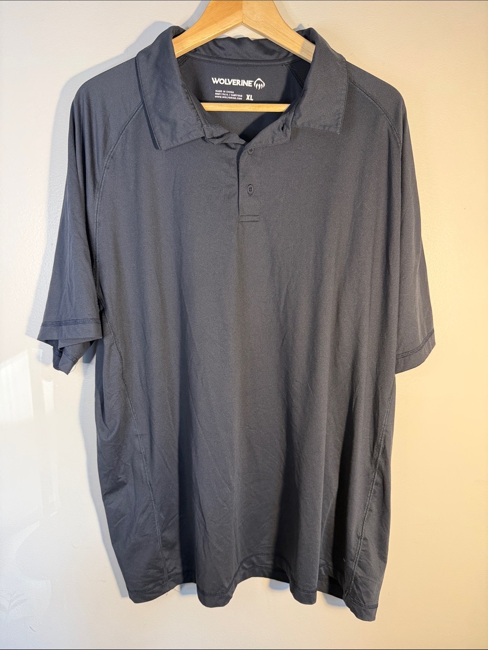 Wolverine minimalist Gray Polo Style Shirt, XL